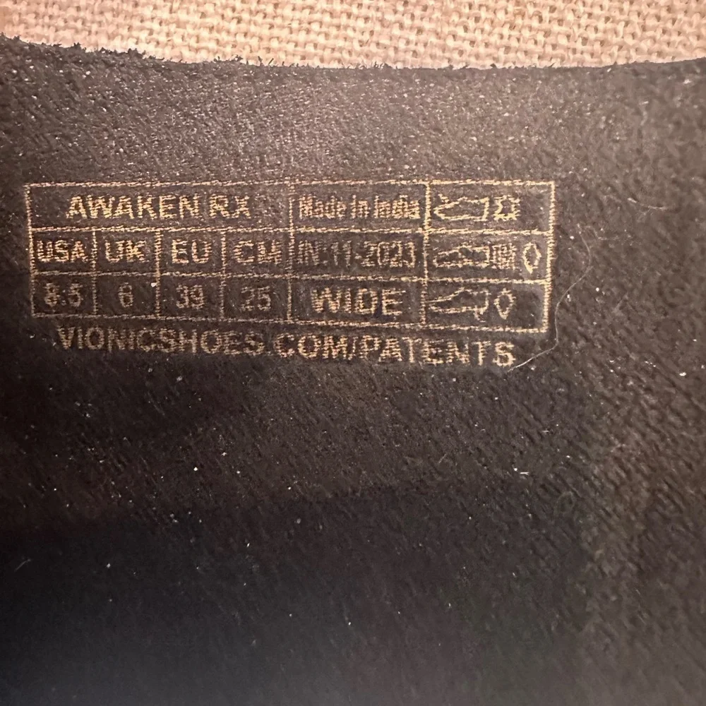 Vionic Awaken RX Women’s 8.5 Wide Black Leather Strappy Sandals Comfort Recovery